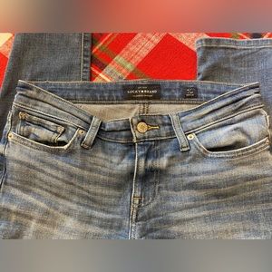 Lucky jeans size 4 medium blue wash